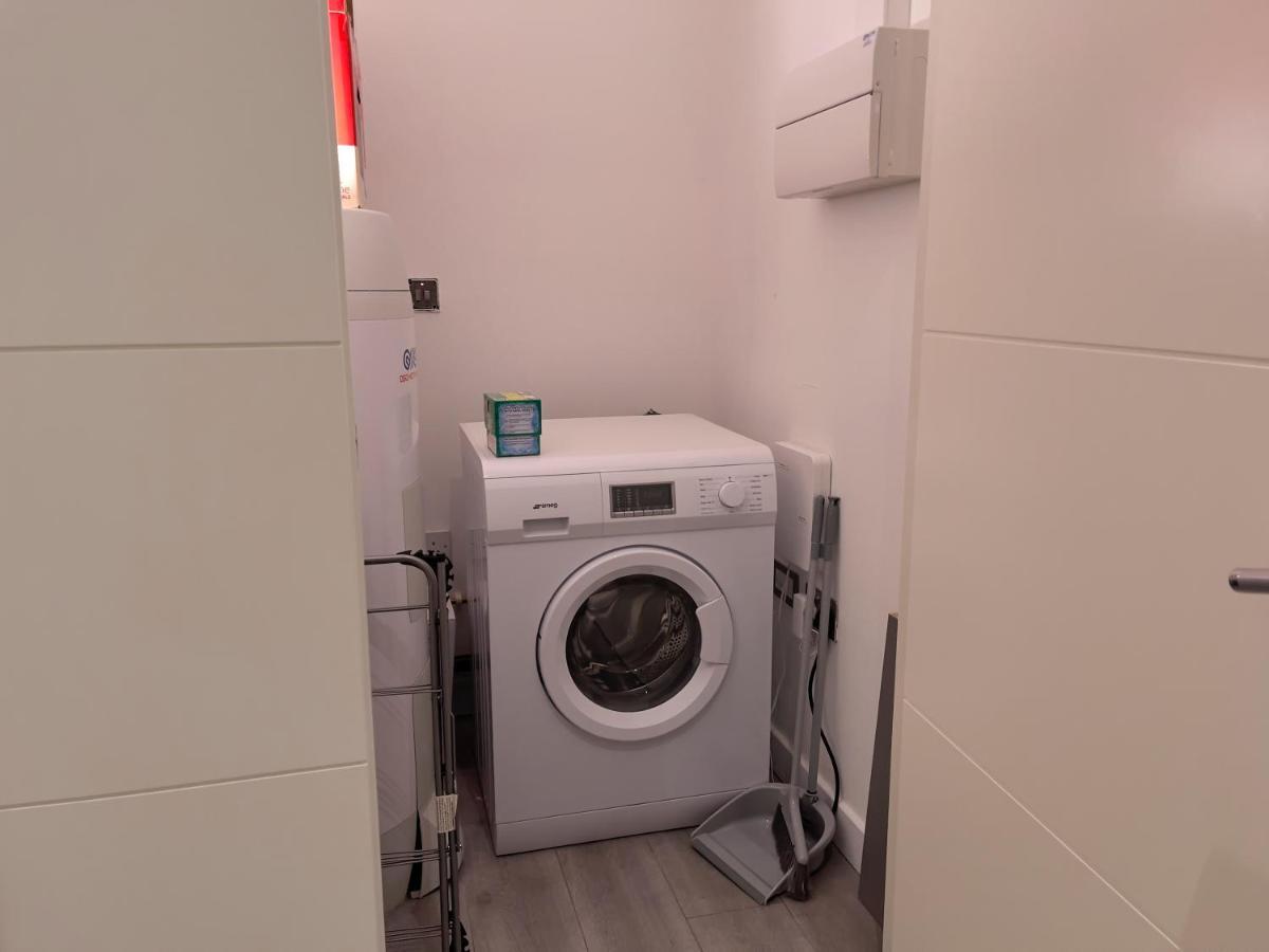 Lovely 2 Double Bedroom Flat With Free Parking - At The Atrium Mk 米尔顿凯恩斯 外观 照片
